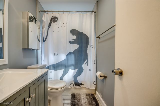 2912 Poinciana DR, Naples, FL 34105