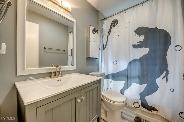 2912 Poinciana DR, Naples, FL 34105