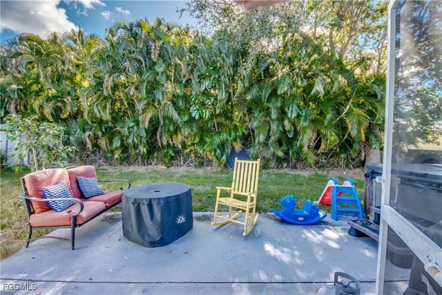 2912 Poinciana DR, Naples, FL 34105