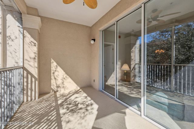 8601 BEACH Boulevard 811, Jacksonville, FL 32216