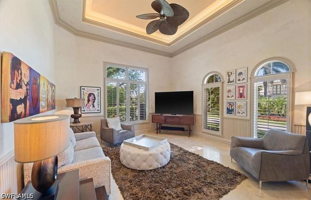 550 21st AVE S, Naples, FL 34102