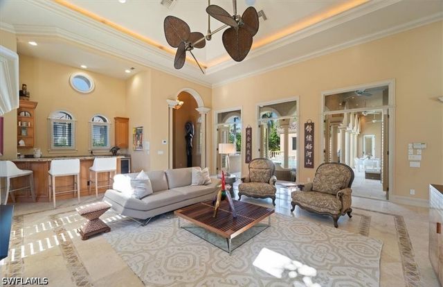 550 21st AVE S, Naples, FL 34102