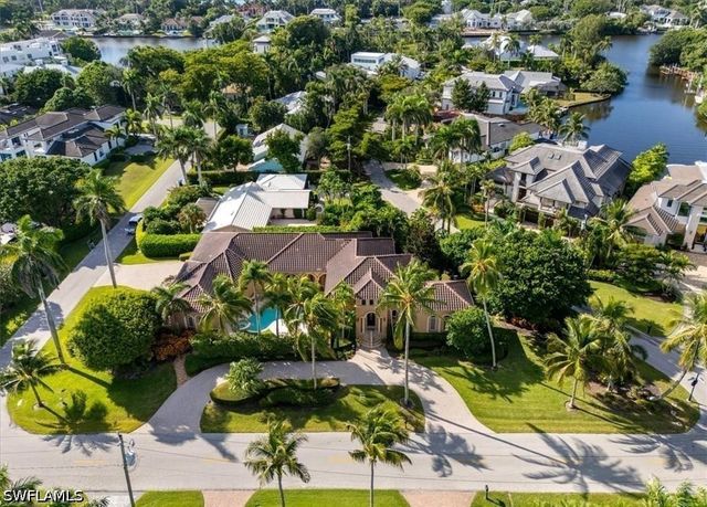 550 21st AVE S, Naples, FL 34102