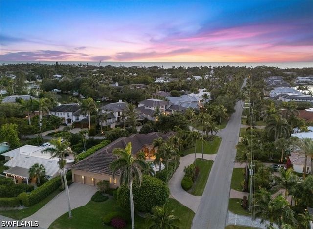 550 21st AVE S, Naples, FL 34102