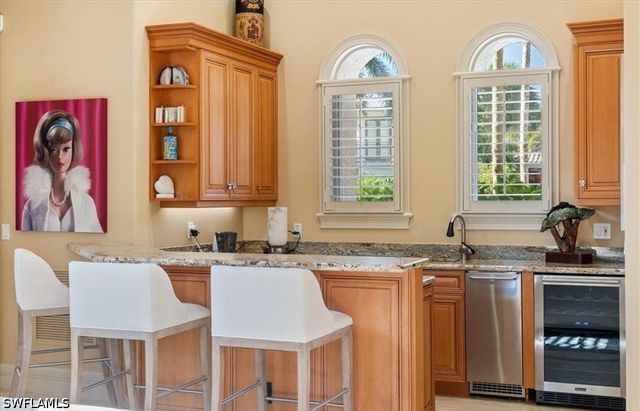 550 21st AVE S, Naples, FL 34102