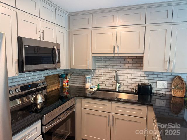 128 West Lake Drive S 505, Lake Lure, NC 28746