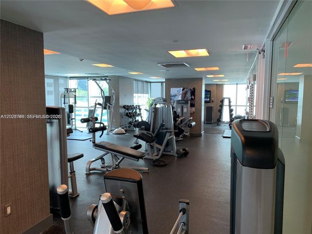 951 Brickell Ave 609, Miami, FL 33131
