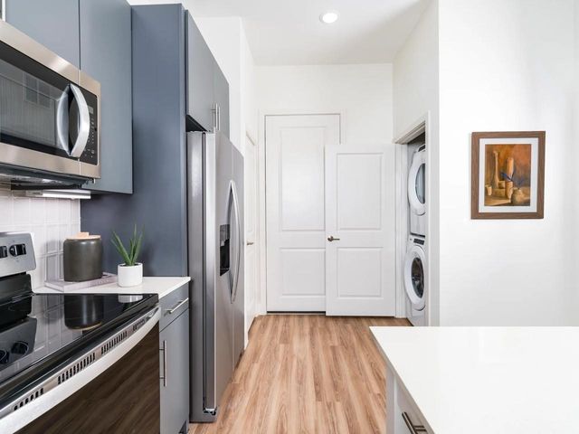 641 W Crosstimbers Street A3.352, Houston, TX 77018