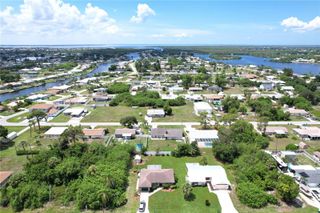 515 MERIDAN AVENUE NW, Port Charlotte, FL 33952