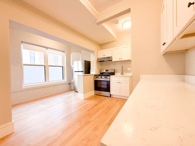 19 Agassiz 3B, Cambridge, MA 02140