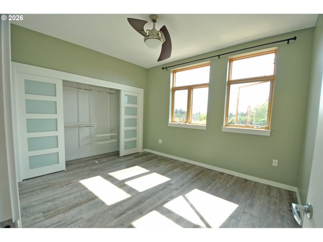2525 N KILLINGSWORTH St 314, Portland, OR 97217