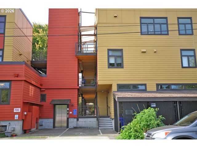 2525 N KILLINGSWORTH St 314, Portland, OR 97217