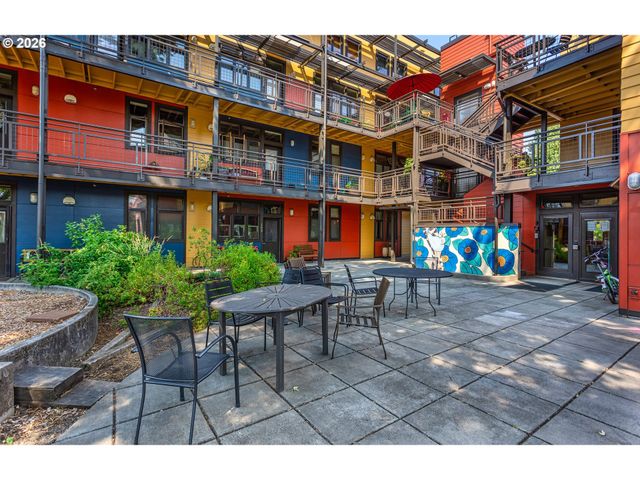 2525 N KILLINGSWORTH St 314, Portland, OR 97217