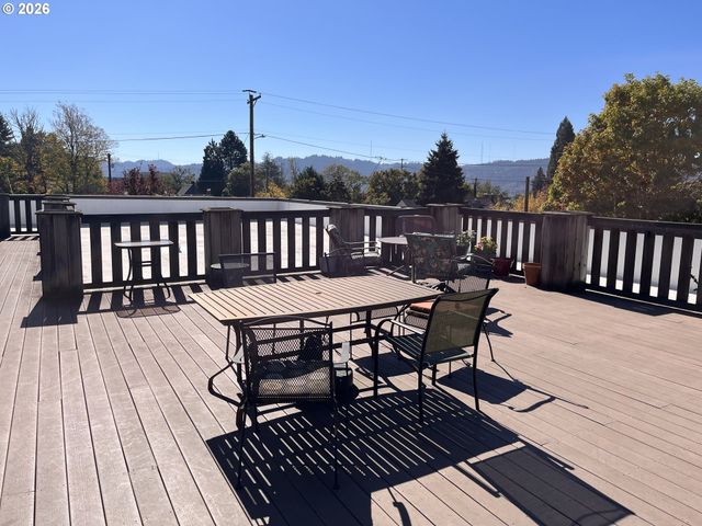 2525 N KILLINGSWORTH St 314, Portland, OR 97217