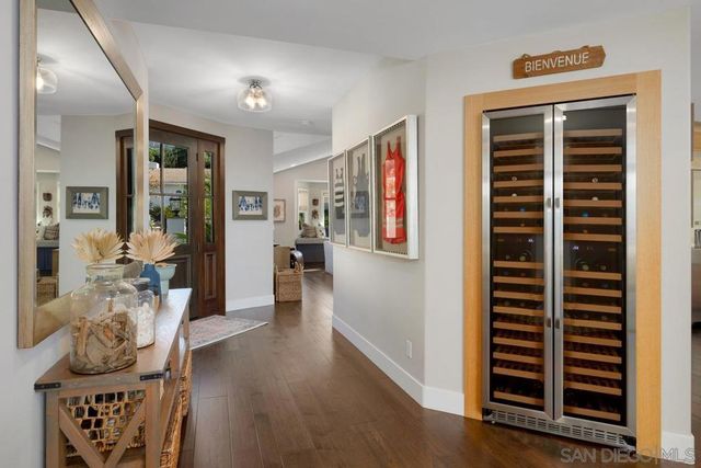 6502 Manana Place, La Jolla, CA 92037