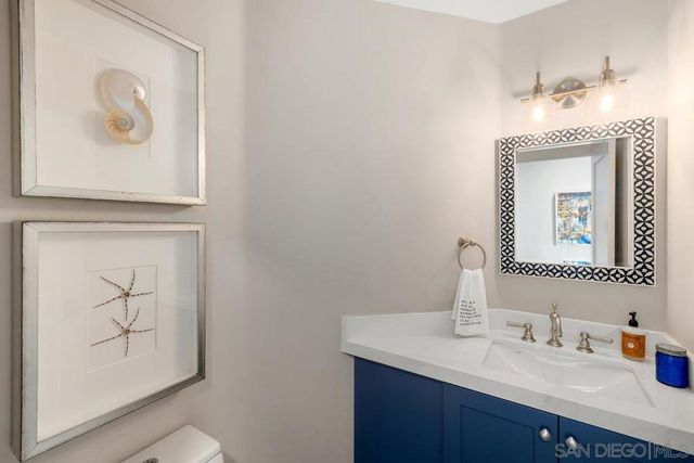 6502 Manana Place, La Jolla, CA 92037