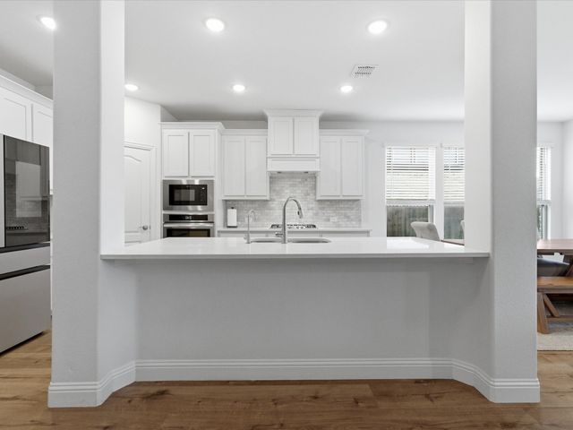 351 Bluewood Drive, Fate, TX 75087