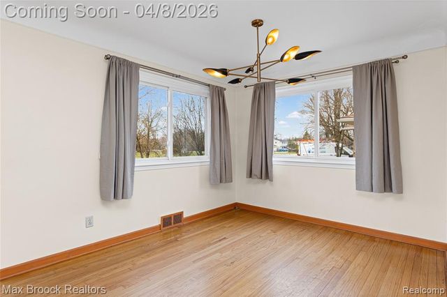 17000 W 13 Mile Road, Beverly Hills, MI 48025