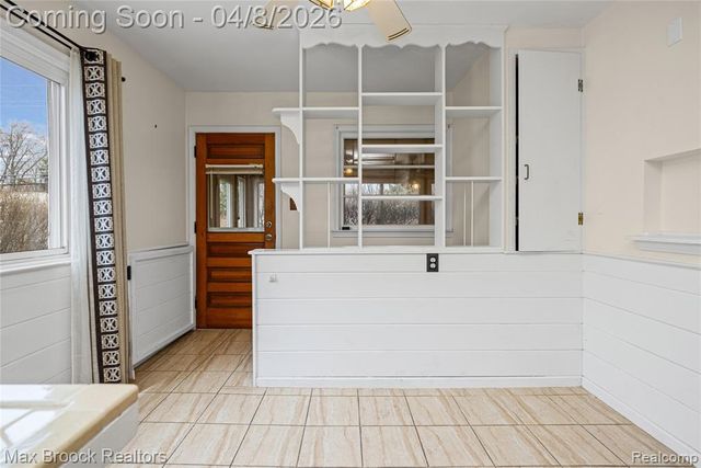 17000 W 13 Mile Road, Beverly Hills, MI 48025