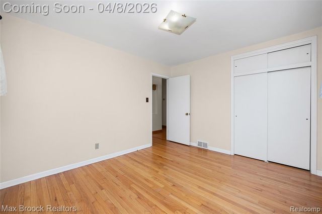 17000 W 13 Mile Road, Beverly Hills, MI 48025