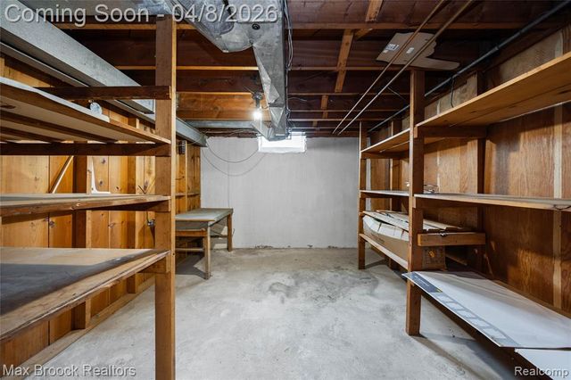 17000 W 13 Mile Road, Beverly Hills, MI 48025