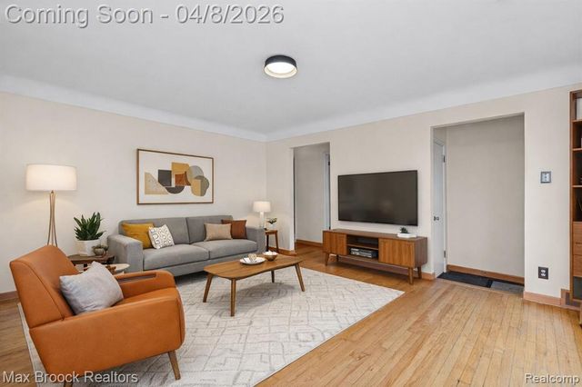 17000 W 13 Mile Road, Beverly Hills, MI 48025