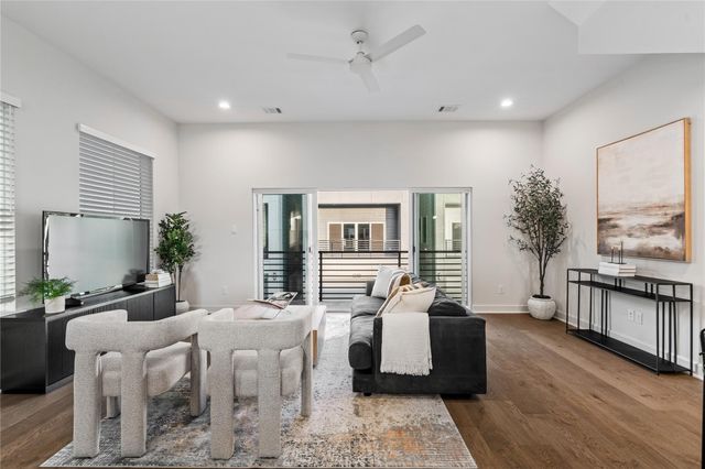 529 Moving Meadows Drive, Houston, TX 77018