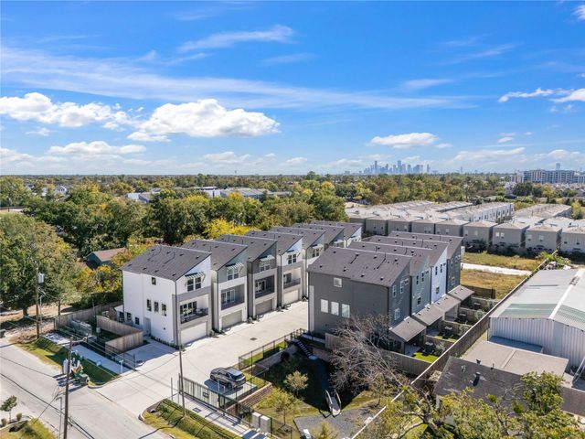 529 Moving Meadows Drive, Houston, TX 77018