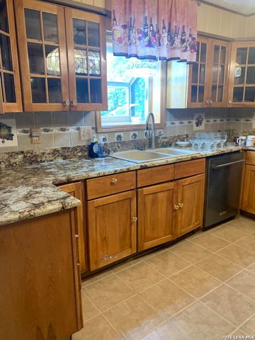 11239 Blue Waters, Helotes, TX 78023