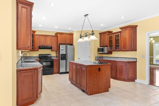 2110 Graefenburg Road, Lawrenceburg, KY 40342