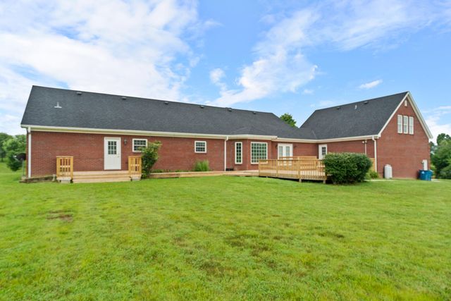 2110 Graefenburg Road, Lawrenceburg, KY 40342