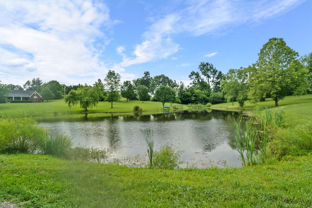 2110 Graefenburg Road, Lawrenceburg, KY 40342