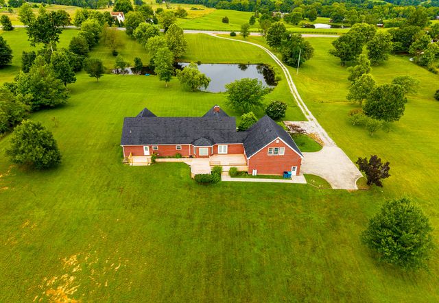 2110 Graefenburg Road, Lawrenceburg, KY 40342