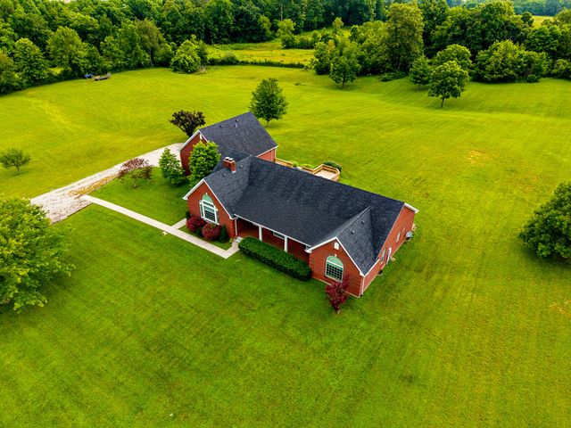 2110 Graefenburg Road, Lawrenceburg, KY 40342