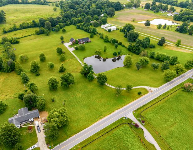 2110 Graefenburg Road, Lawrenceburg, KY 40342