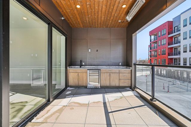 270 Dickenson Street, 202, Columbus, OH 43215