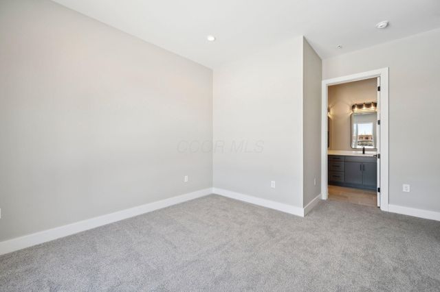 270 Dickenson Street, 202, Columbus, OH 43215