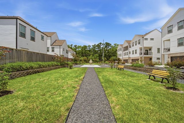 5522 Wheatley Street E, Houston, TX 77091