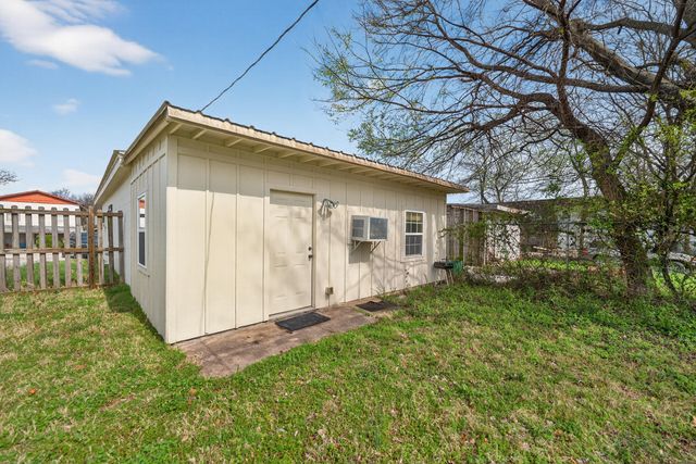 212 E Main Street, Disney, OK 74340