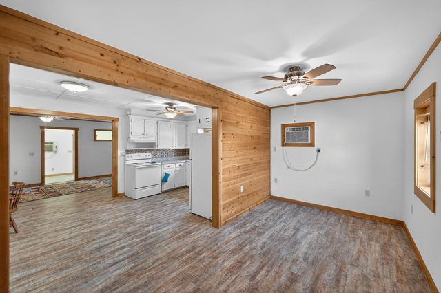 212 E Main Street, Disney, OK 74340