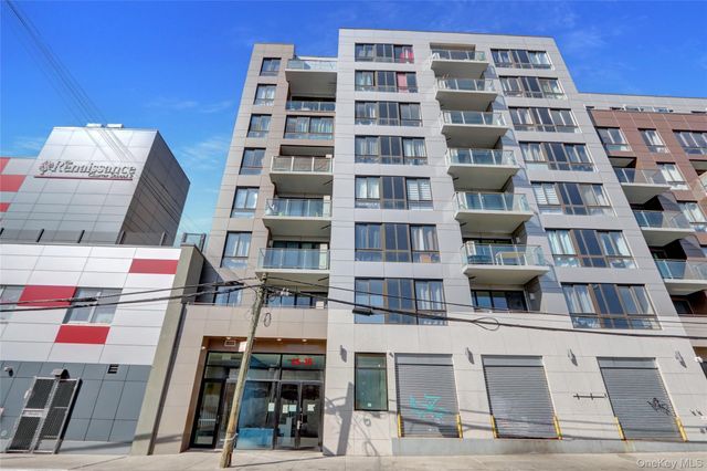 4511 82nd Street W8G, Elmhurst, NY 11373