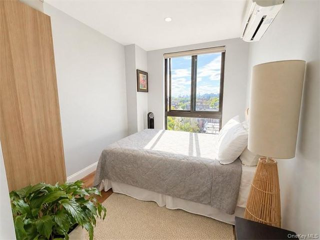 4511 82nd Street W8G, Elmhurst, NY 11373