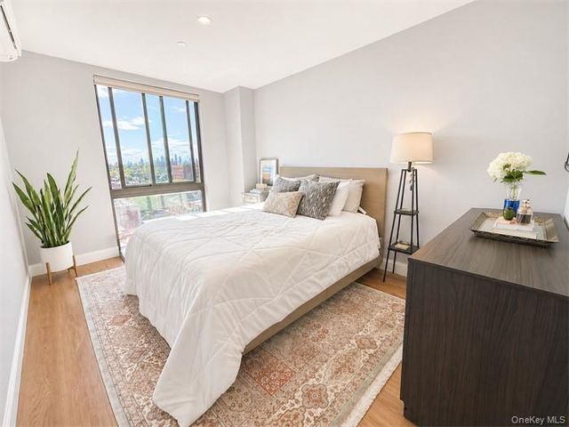 4511 82nd Street W8G, Elmhurst, NY 11373