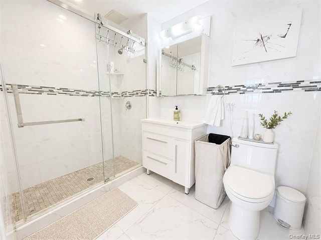 4511 82nd Street W8G, Elmhurst, NY 11373