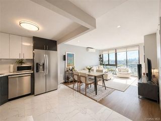 4511 82nd Street W8G, Elmhurst, NY 11373