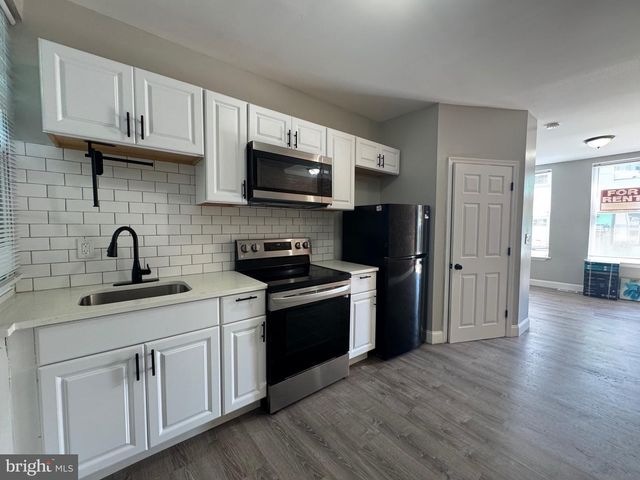 3205 LATONA ST, Philadelphia, PA 19146
