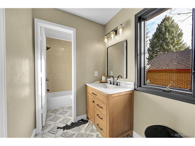 7265 S Sundown Cir, Littleton, CO 80120