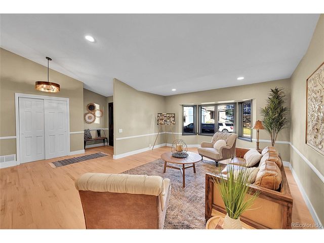 7265 S Sundown Cir, Littleton, CO 80120