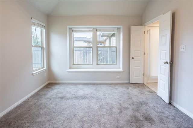 615 Stampede RD, San Marcos, TX 78666