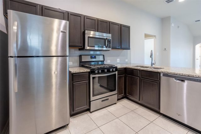 615 Stampede RD, San Marcos, TX 78666